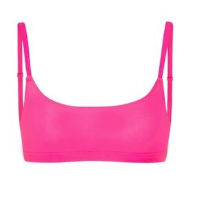 Skims Fits Everbody Scoop Neck Bra - NWT